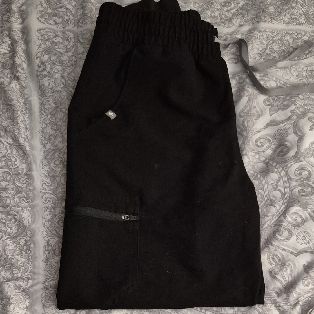 Figs Zamora Black Jogger Scrub Pants Scrunch Waistband Black